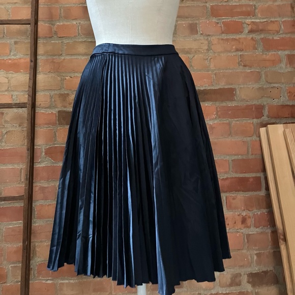 Claudie Pierlot pleated skirt - Picture 2 of 4